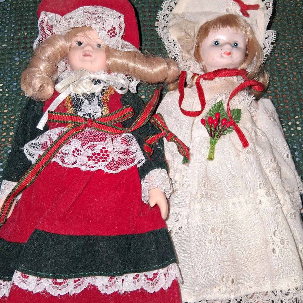 *bogo* Vintage Style Porcelain Dolls in Red and White Dresses